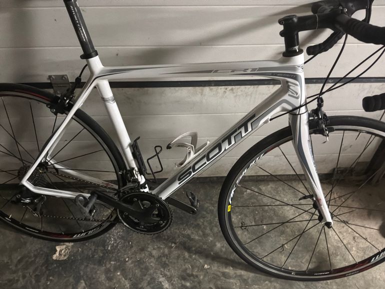 Used Scott CR1 20 2017 2017 Road & Gravel — image 1 of 3