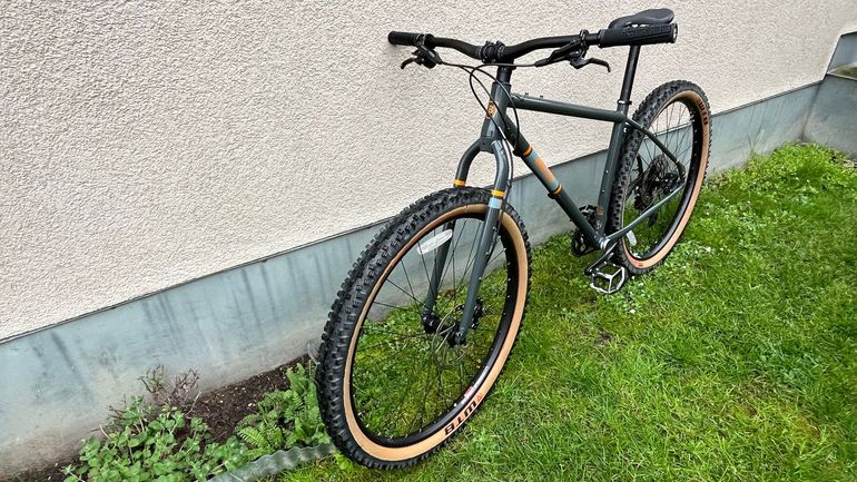 Used Breezer Thunder 2022 2022 Mountainbike, Gris claro — image 18 of 19