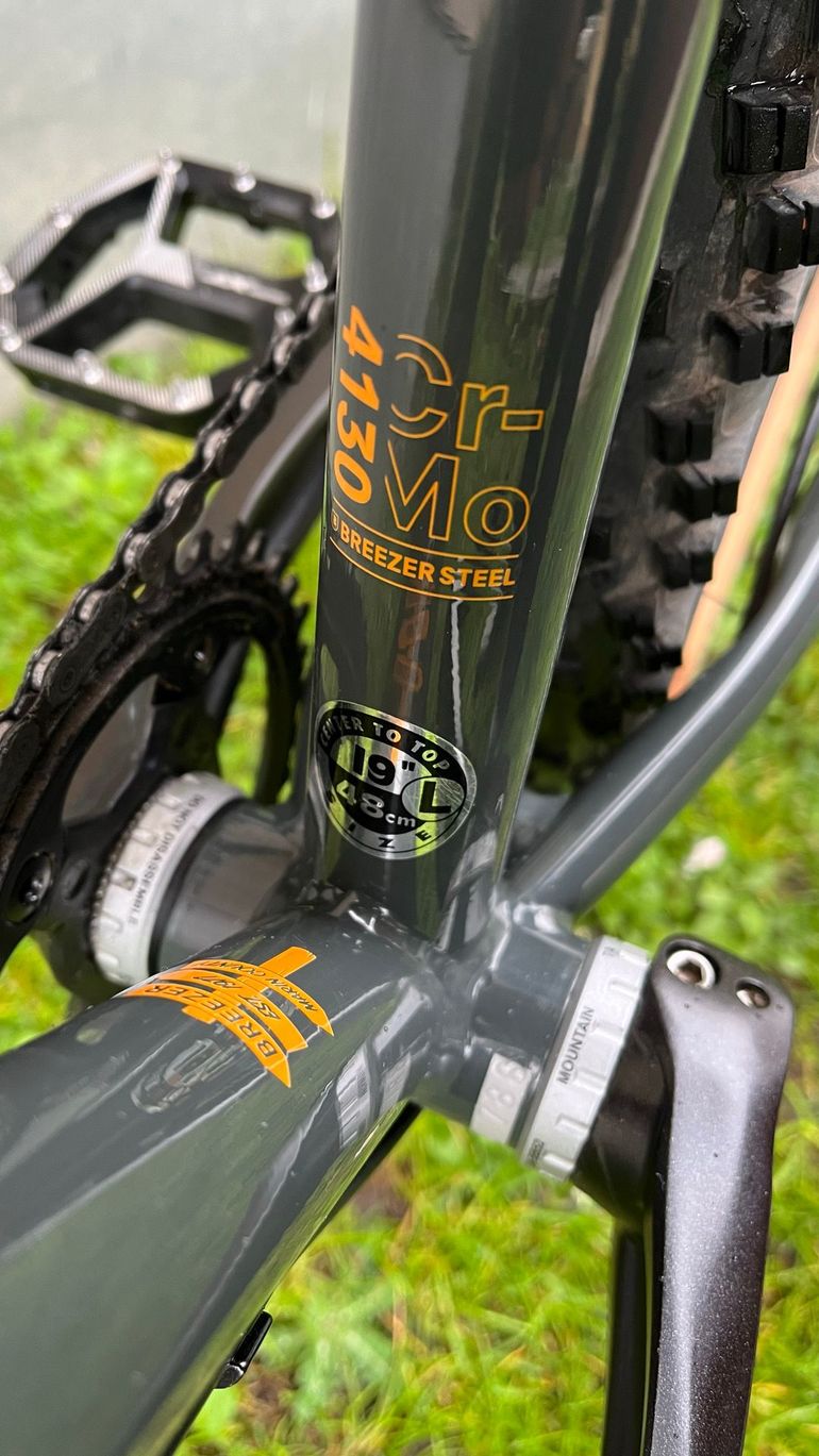 Used Breezer Thunder 2022 2022 Mountainbike, Gris claro — image 11 of 19