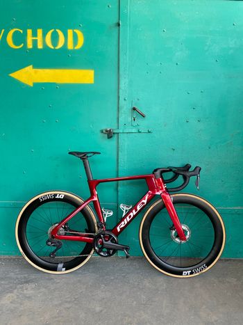 Used Ridley Noah Fast 3.0 - Shimano Ultegra DI2 2x12sp 2025 2025 Road & Gravel, Red — image 2 of 8
