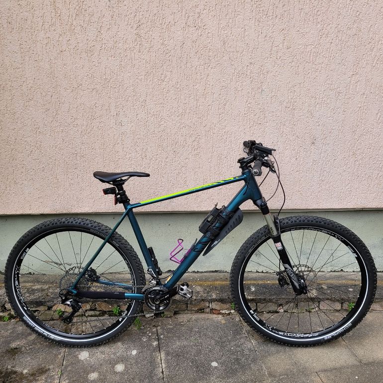 Used Canyon Grand Canyon Shimano Deore XT 2018 Mountainbike, Green — image 1 of 11