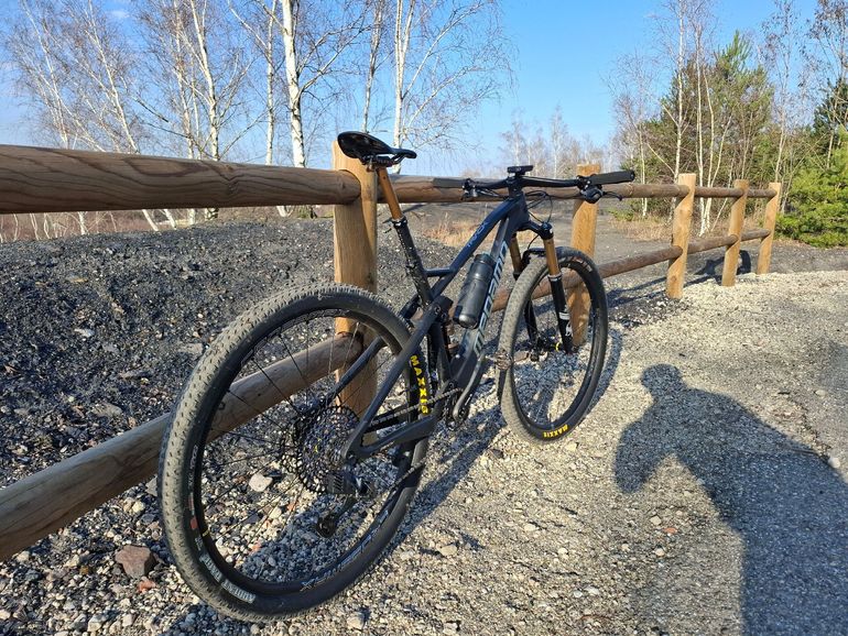 Used Megamo TRACK AXS RACE LTD 2022 2022 Mountainbike, Black — image 3 of 3