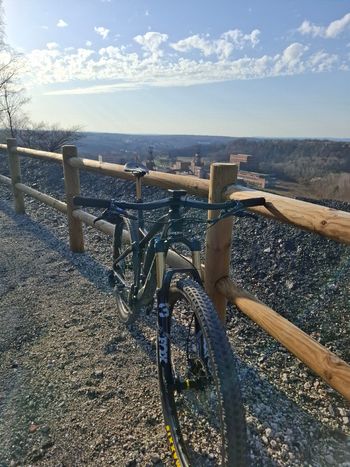 Used Megamo TRACK AXS RACE LTD 2022 2022 Mountainbike, Black — image 2 of 3