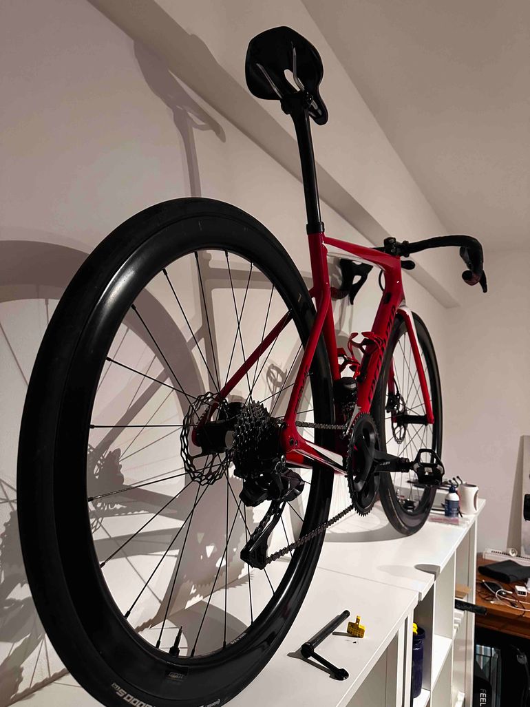 Used Specialized Tarmac SL6 Disc Comp - Ultegra Di2 2020 2020 Road & Gravel — image 2 of 7