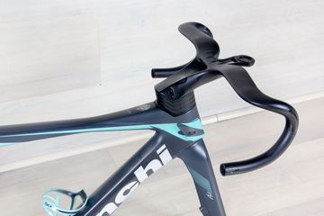 Used Bianchi OLTRE RC 2024 Road & Gravel, Light Gray — image 9 of 10