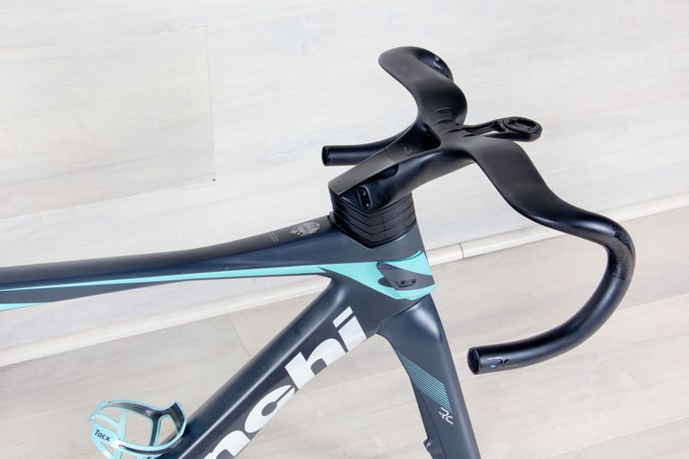 Used Bianchi OLTRE RC 2024 Road & Gravel, Light Gray — image 9 of 10