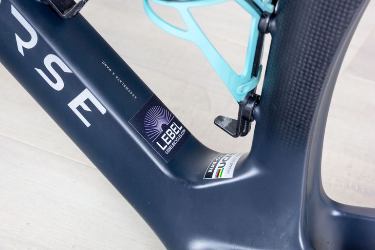 Used Bianchi OLTRE RC 2024 Road & Gravel, Light Gray — image 7 of 10