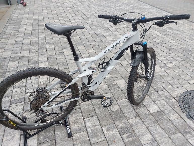 Used CUBE Stereo Shimano Deore XT 2019 Mountainbike — image 1 of 5