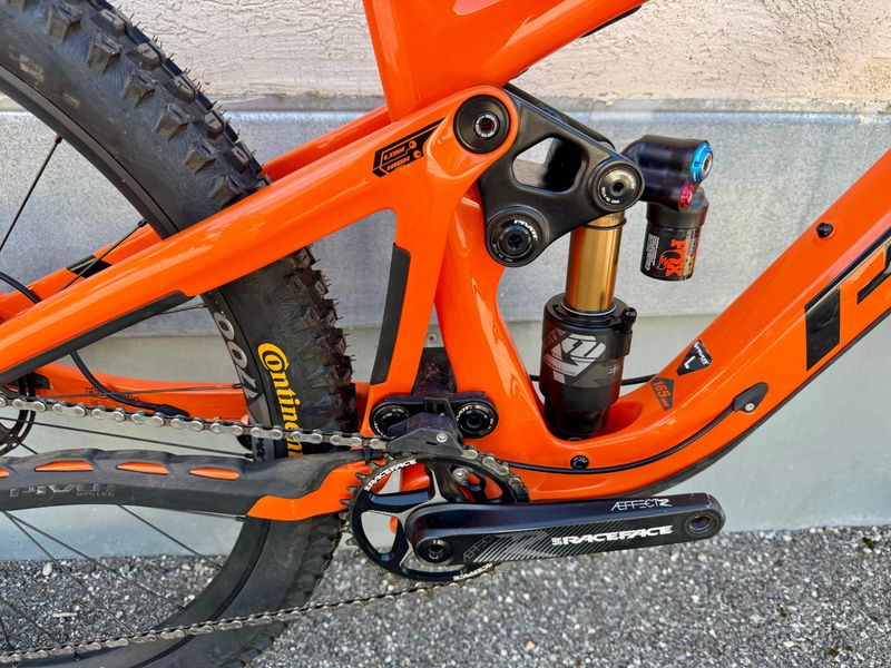 Pivot FIREBIRD Pro XT/XTR - Coil 2022 2022 Mountainbike usato, Arancione — immagine 7 di 12