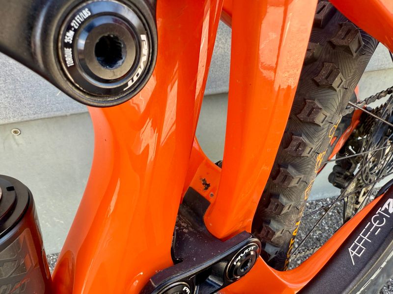 Pivot FIREBIRD Pro XT/XTR - Coil 2022 2022 Mountainbike usato, Arancione — immagine 12 di 12