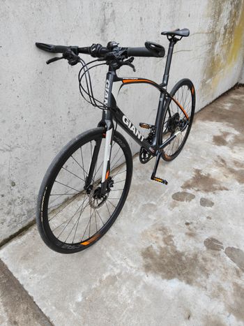 Used Giant FastRoad CoMax 2 2018 2018 Road & Gravel, Light Gray — image 2 of 14