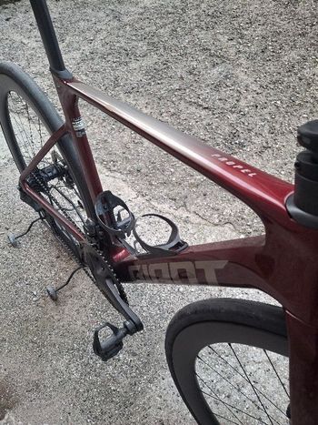 Used Giant Propel Advanced Pro 0 2024 2024 Road & Gravel, Red — image 4 of 9