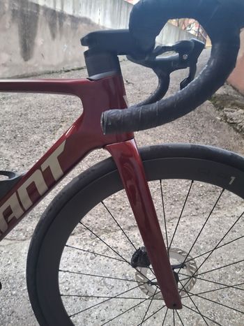 Used Giant Propel Advanced Pro 0 2024 2024 Road & Gravel, Red — image 5 of 9
