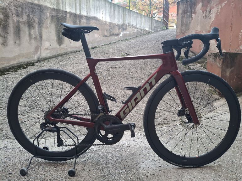 Used Giant Propel Advanced Pro 0 2024 2024 Road & Gravel, Red — image 8 of 9