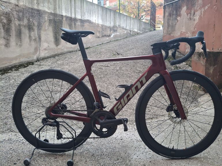 Used Giant Propel Advanced Pro 0 2024 2024 Road & Gravel, Red — image 6 of 9