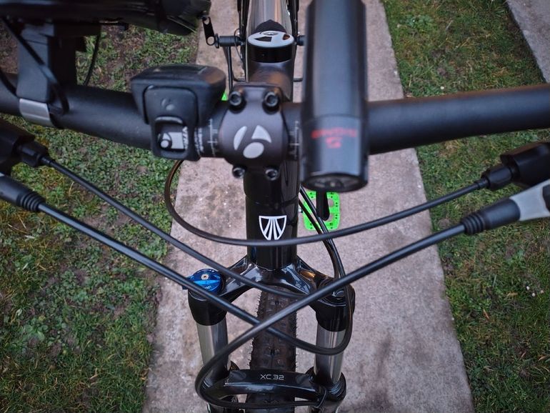 Used Trek X-Caliber 9 2015 2015 Mountainbike — image 1 of 8