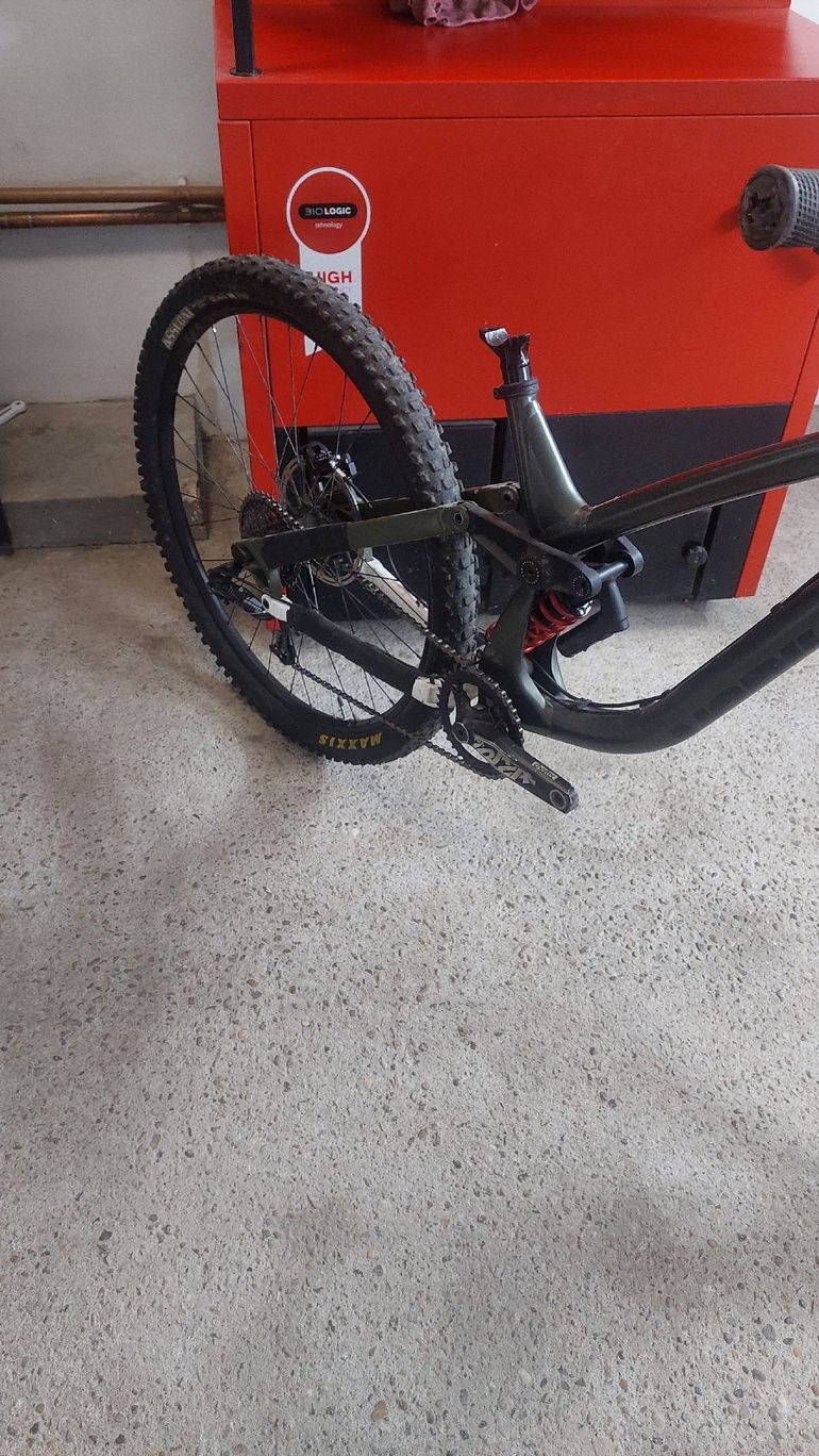 Used NS Fuzz 29 2 2022 2022 Mountainbike, Green — image 3 of 3