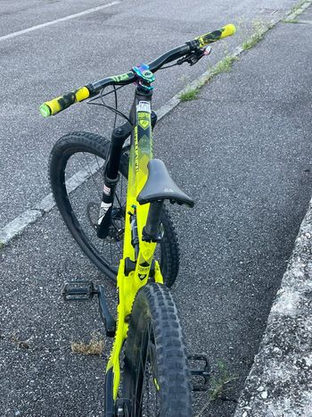 Used Commencal SUPREME JUNIOR 2018 2018 Youth — image 5 of 6
