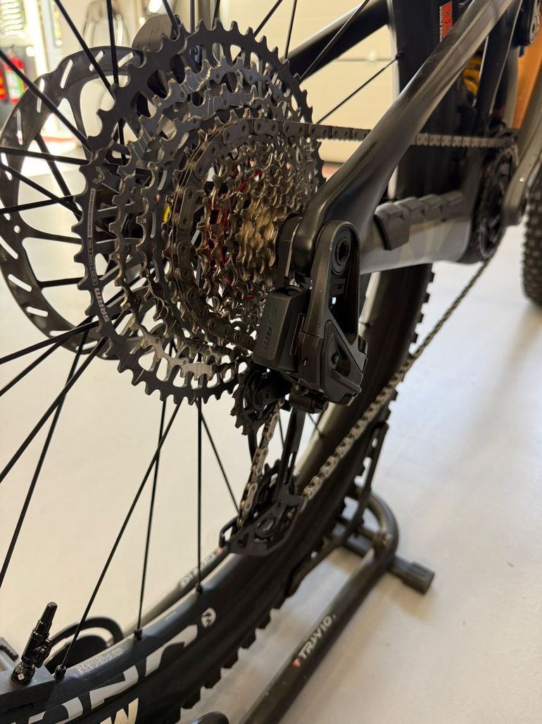 Used Mondraker CRAFTY CARBON XR 2025 2025 Mountainbike — image 3 of 14