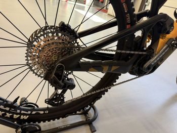 Used Mondraker CRAFTY CARBON XR 2025 2025 Mountainbike — image 9 of 14