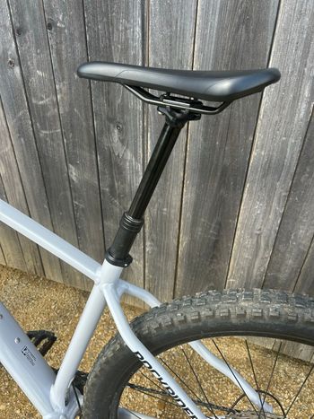 Used ROCKRIDER Hardtail Shimano Deore 2021 Mountainbike, White — image 3 of 9