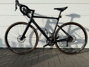 Used Cannondale Caad 13 Disc 105 Matte Black, 54 Cannondale Caad 13 Disc 105 Matte Black, 54 Custom Shimano 105 2024 Road & Gravel