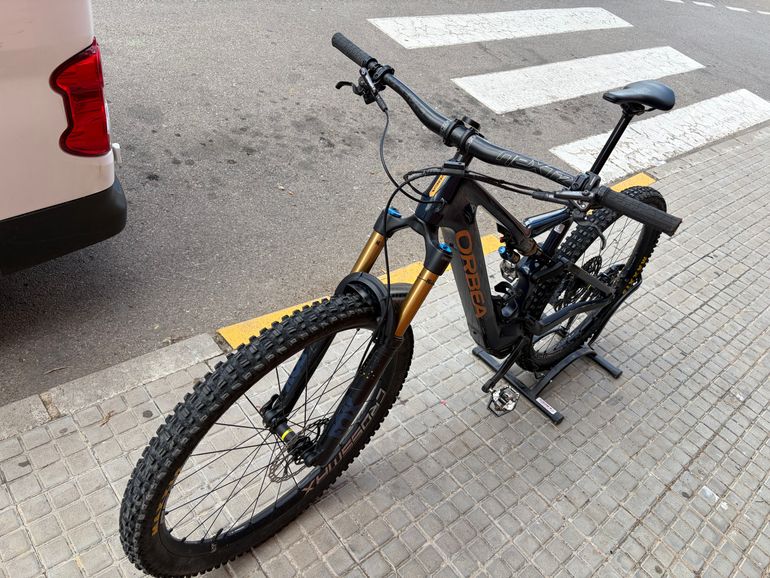 Used Orbea RISE M10 2022 2022 Mountainbike — image 8 of 15