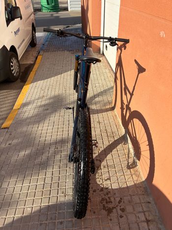 Used Orbea RISE M10 2022 2022 Mountainbike — image 3 of 15