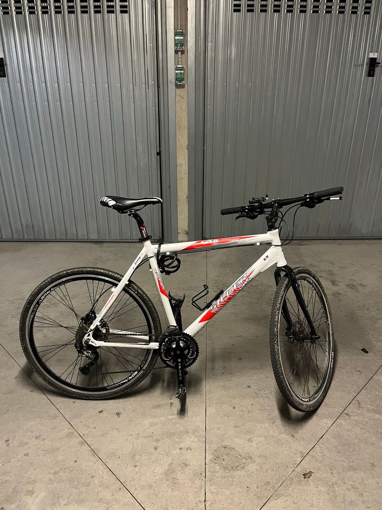 Used Silverstar Silverstar Custom Shimano Alivio 2020 Road & Gravel, White — image 1 of 7