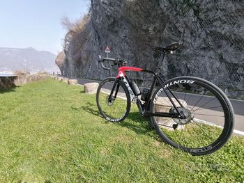 Used Trek Trek Emonda SL6 Pro Disc 2020 Road & Gravel, Red — image 3 of 3