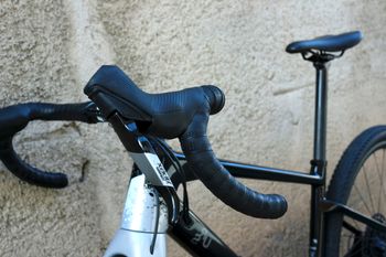 Used BMC URS THREE 2024 2024 Road & Gravel, Black — image 3 of 13