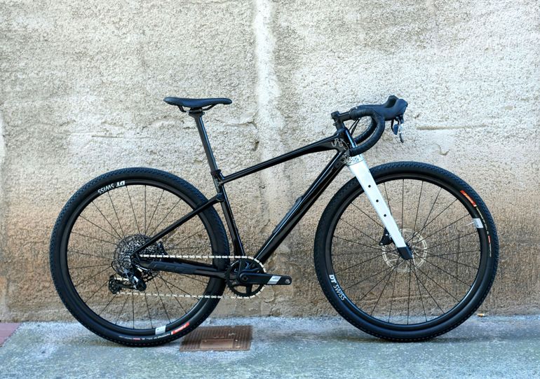 Used BMC URS THREE 2024 2024 Road & Gravel, Black — image 1 of 13