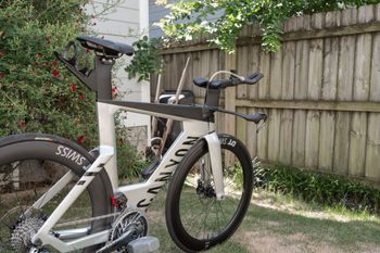 Used Canyon Speedmax CFR Disc eTap 2022 2022 Road & Gravel, Light Gray — image 4 of 16