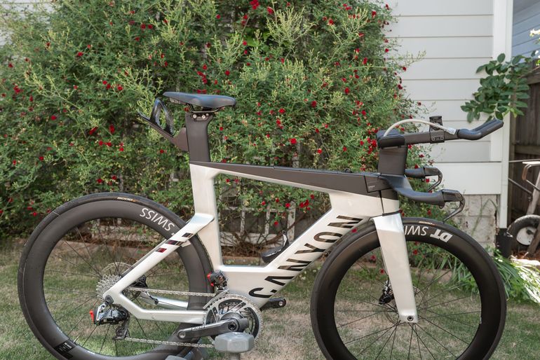 Used Canyon Speedmax CFR Disc eTap 2022 2022 Road & Gravel, Light Gray — image 5 of 16