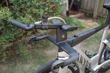 Used Canyon Speedmax CFR Disc eTap 2022 2022 Road & Gravel, Light Gray — image 14 of 16