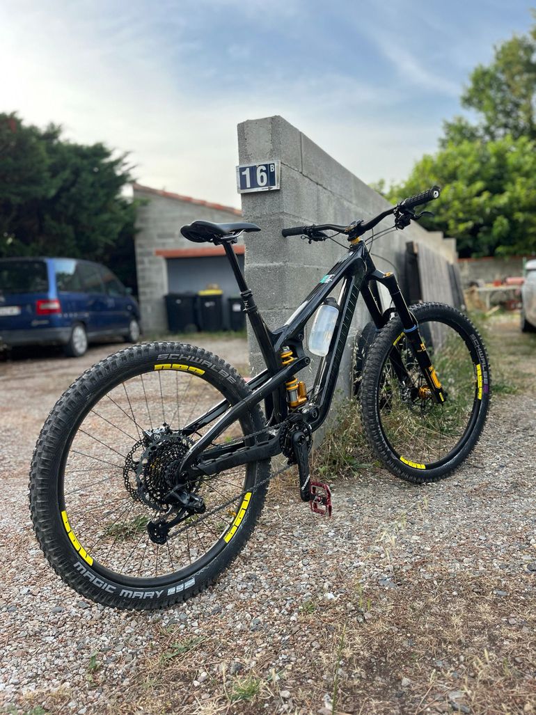 Used Propain SPINDRIFT 5 CF Factory 2024 2024 Mountainbike, Black, 29 — image 2 of 3