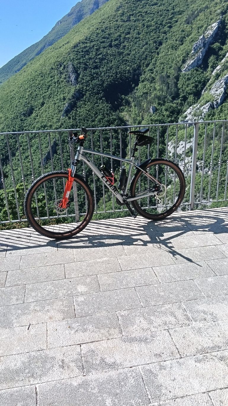 Used CUBE Aim Shimano Dura Ace 2022 Mountainbike — image 1 of 3