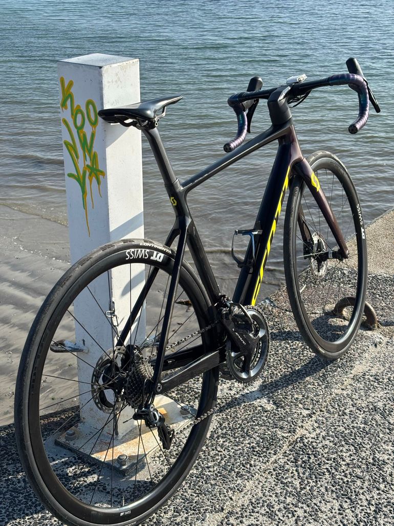 Used Scott Addict RC Pro 2020 2020 Road & Gravel, Purple — image 2 of 4