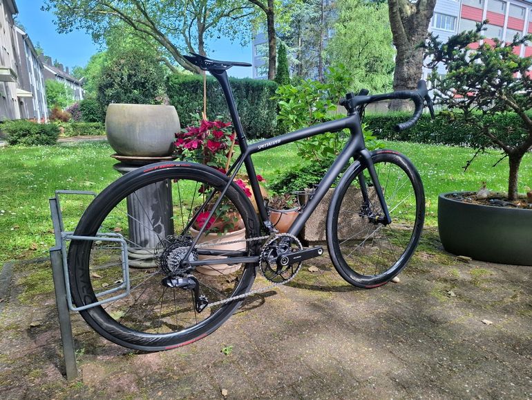Used Specialized Aethos Expert - Shimano Ultegra Di2 2022 2022 Road & Gravel, Negro — image 2 of 15