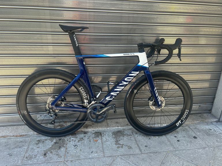 Gebrauchtes Canyon Aeroad CF SL 8 Disc 2023 2023 Road & Gravel, Blau — Bild 2 von 12