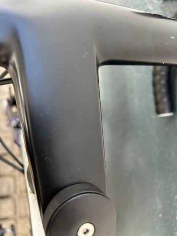 Używany Canyon Aeroad CF SL 8 Disc 2023 2023 Road & Gravel — zdjęcie 6 z 12