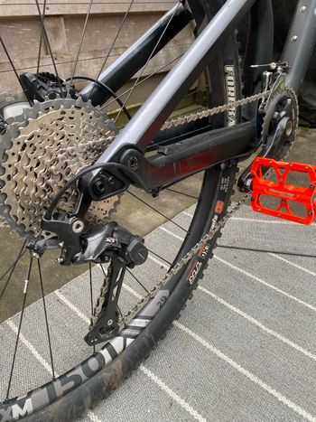 Used Canyon Neuron CF 9.0 2020 2020 Mountainbike, Negro — image 3 of 5