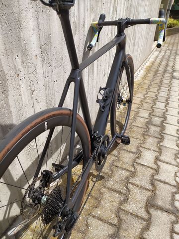 Käytetty Orbea ORCA M30 2025 2025 Road & Gravel — kuva 3 / 14
