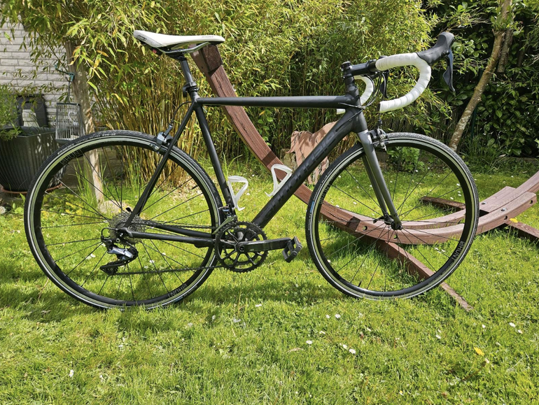 Used Cannondale Cannondale CAAD 12 2018 Road & Gravel, Black — image 1 of 6
