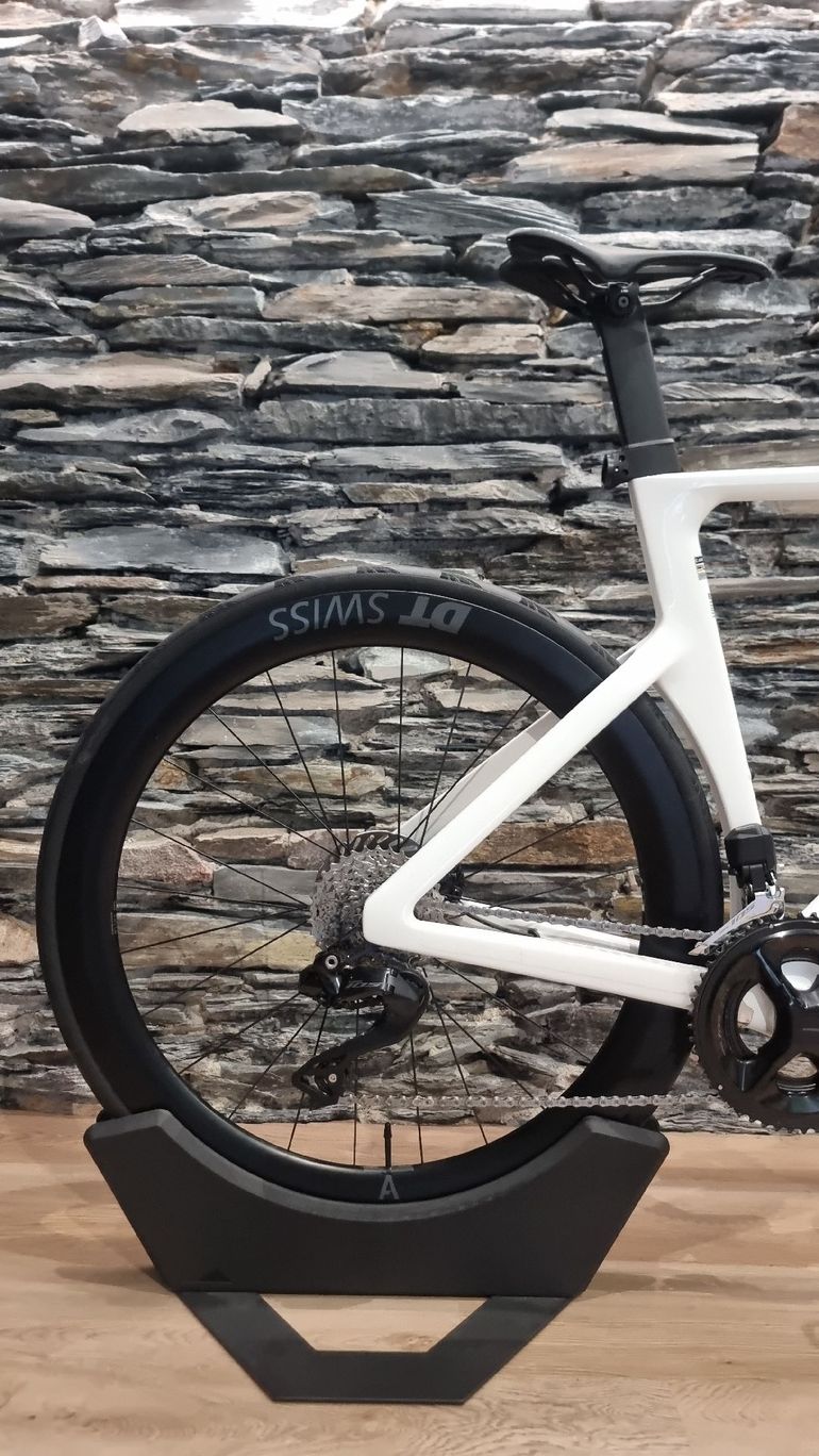 Used Canyon Aeroad CF SLX 7 Di2 2026 2026 Road & Gravel, White — image 9 of 20
