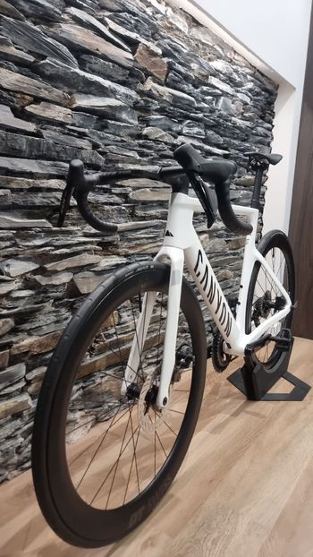 Used Canyon Aeroad CF SLX 7 Di2 2026 2026 Road & Gravel, White — image 12 of 20