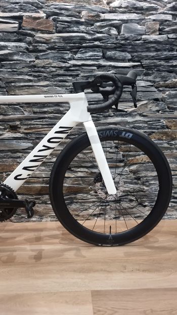 Used Canyon Aeroad CF SLX 7 Di2 2026 2026 Road & Gravel, White — image 10 of 20