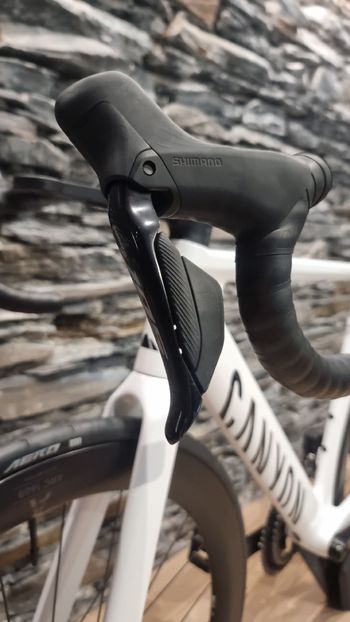 Used Canyon Aeroad CF SLX 7 Di2 2026 2026 Road & Gravel, White — image 17 of 20
