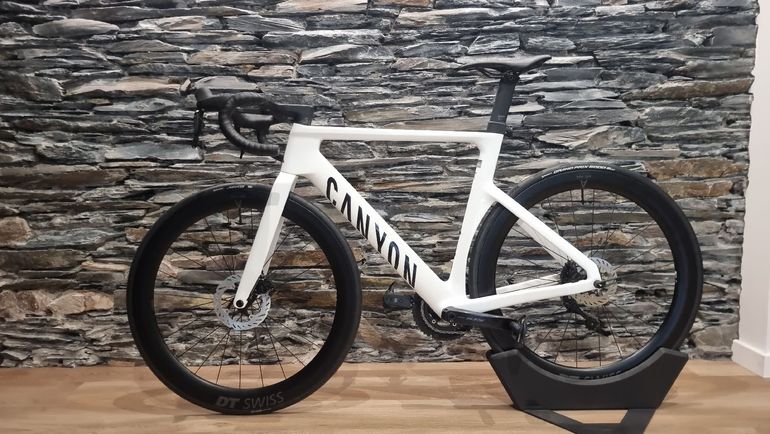 Used Canyon Aeroad CF SLX 7 Di2 2026 2026 Road & Gravel, White — image 11 of 20