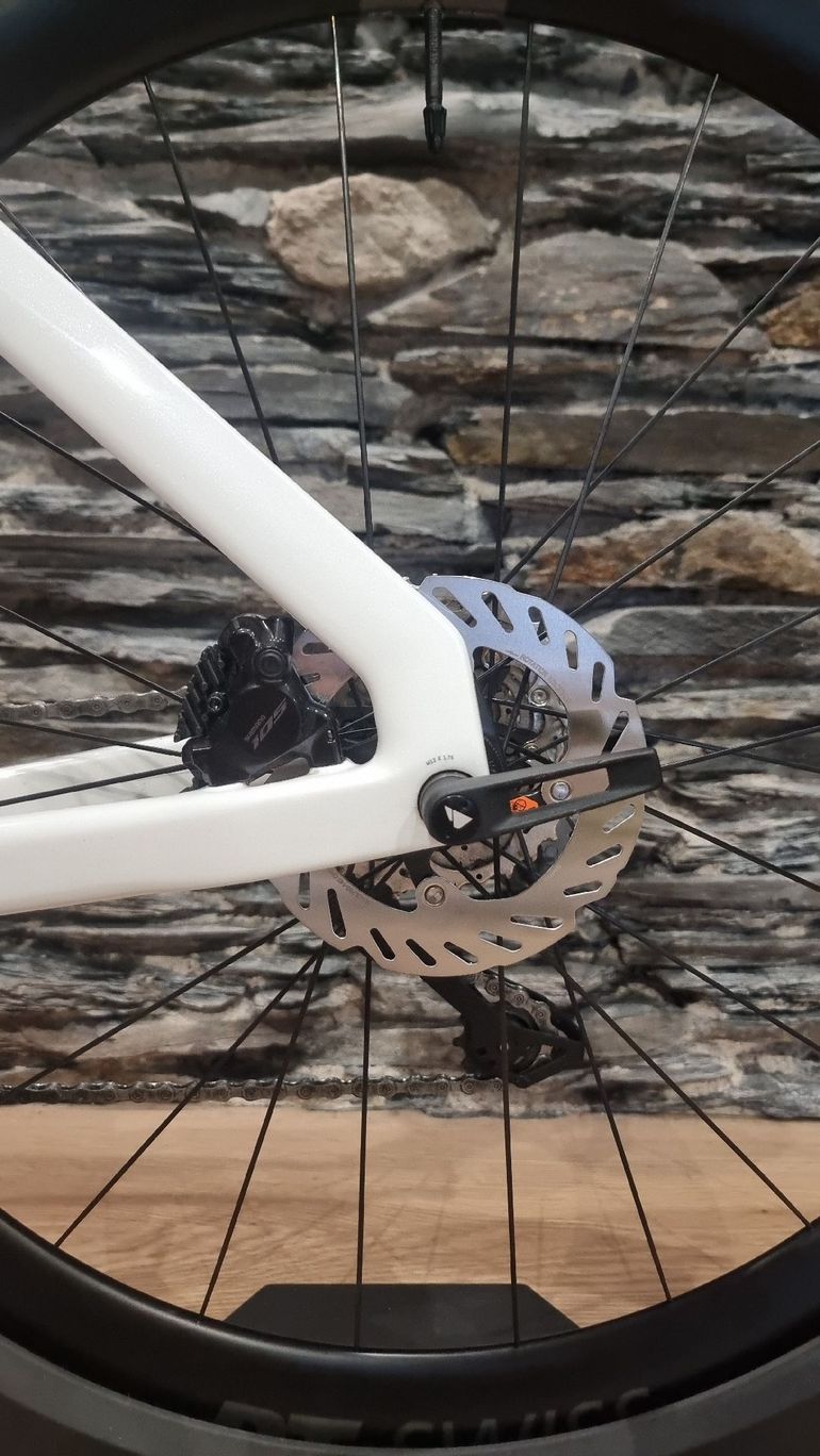 Used Canyon Aeroad CF SLX 7 Di2 2026 2026 Road & Gravel, White — image 15 of 20